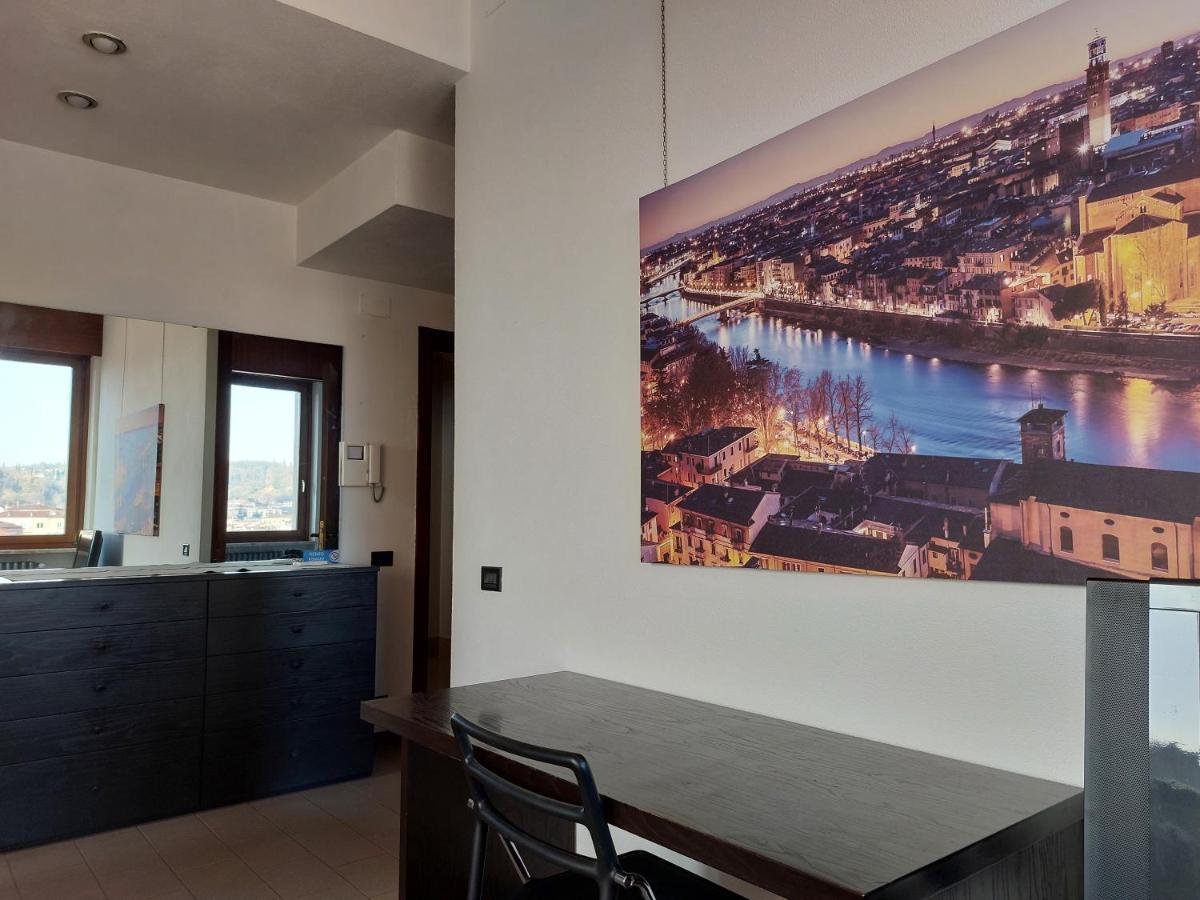 Dreaming Adige River Apartment Verona Exterior foto