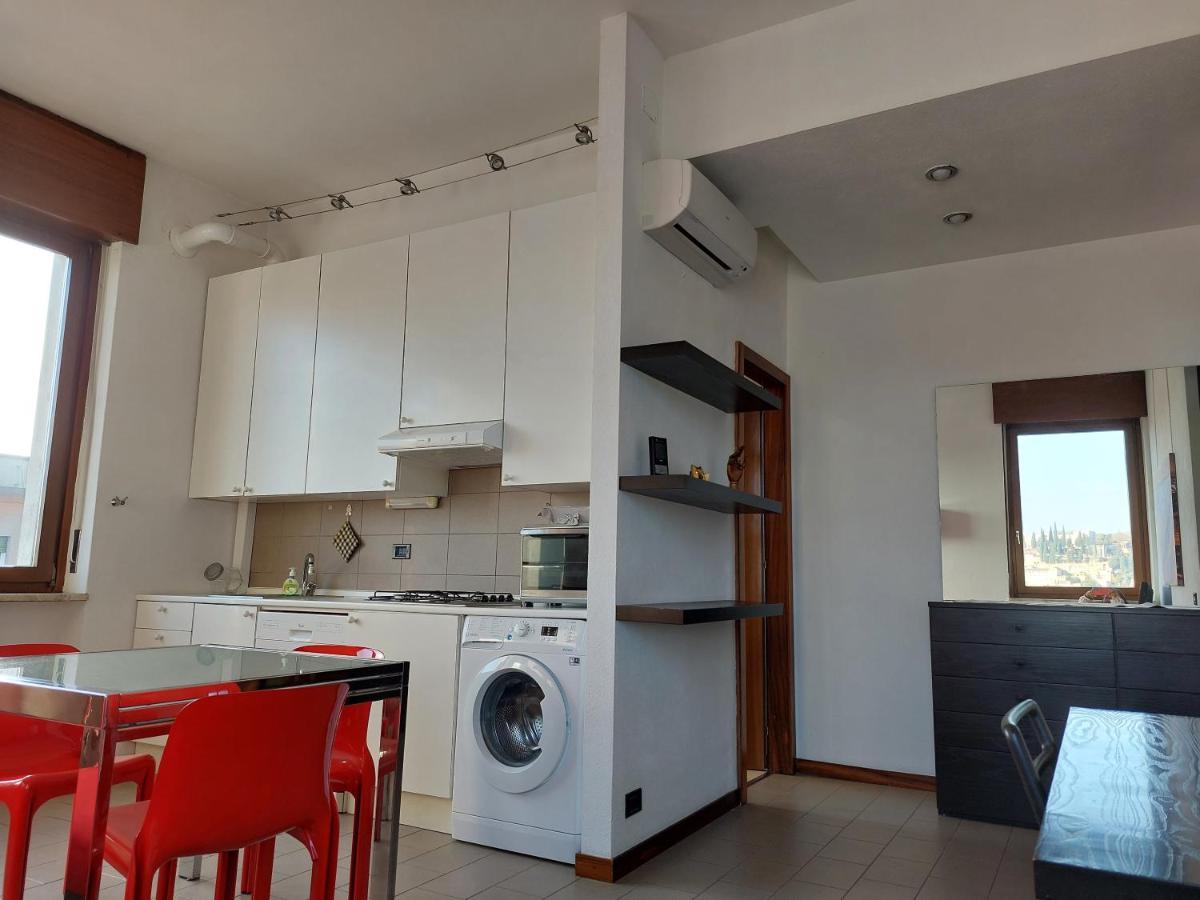 Dreaming Adige River Apartment Verona Exterior foto